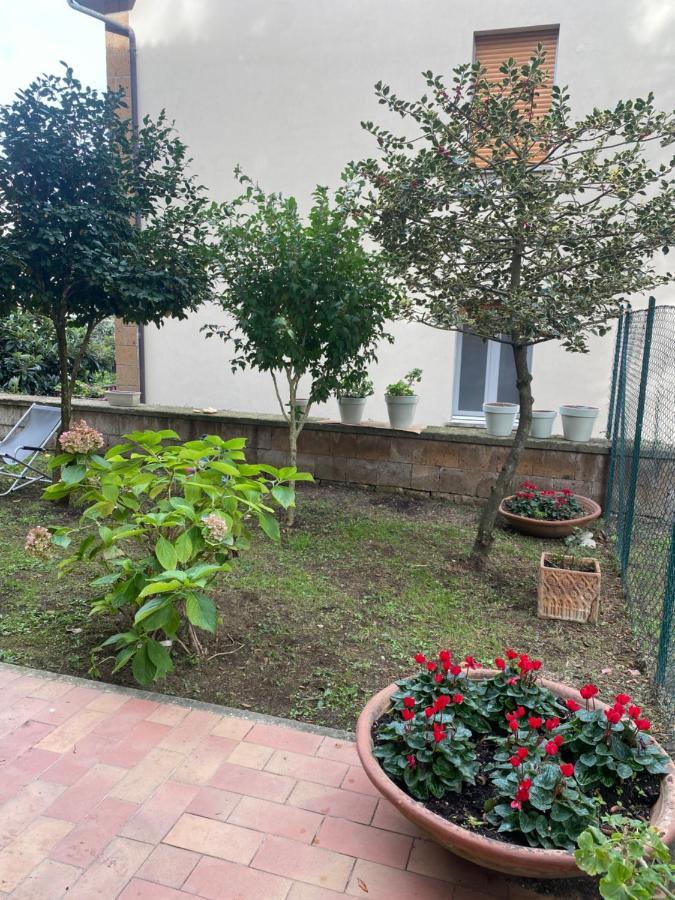 Il Giardinetto Di Elelu' Private Garage Apartment Orvieto Bagian luar foto